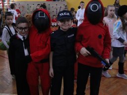 4732806951069052998355981442582051320643563n